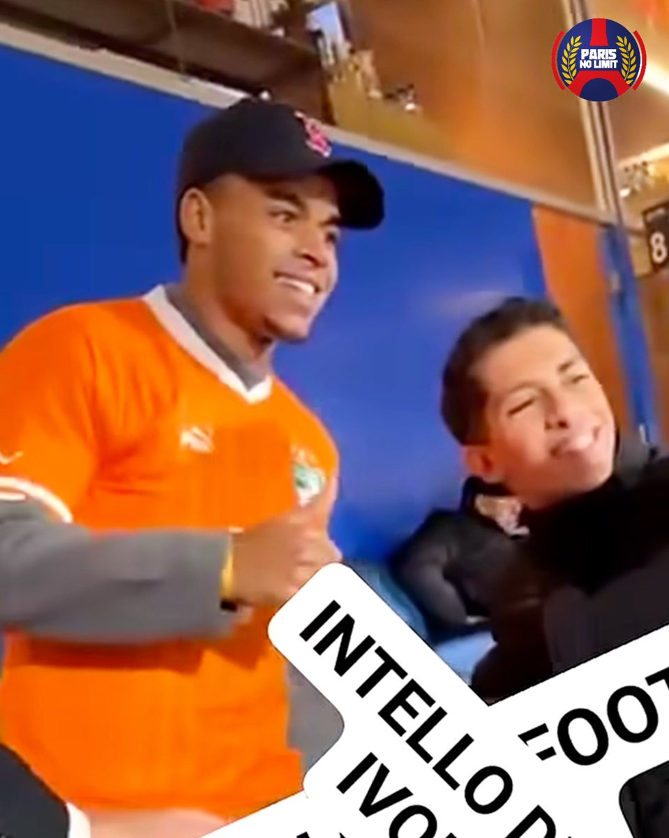 Xparisnolimit's tweet image. ❤️💙🐘🇨🇮 Désiré Doué hier au Stade de Marrakech pour soutenir son frère Guéla Doué contre la Mozambique. Victoire 1-0 de la Côte d’Ivoire !