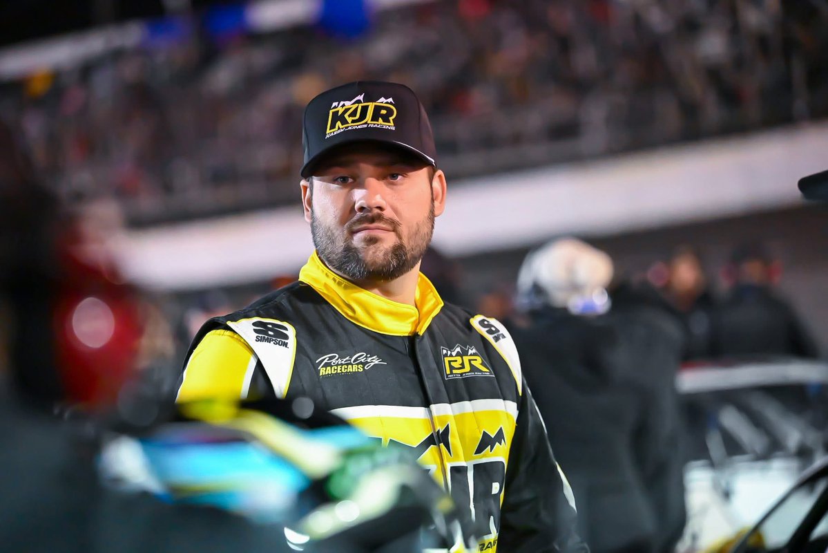 RetteJones30's tweet image. 🎅🏻🎄 Ho ho ho… Santa delivered early! 

We’re excited to welcome @CaseyRoderick30 to the Rette Jones Racing family for the full 2026 Series season. 

A Christmas wish list checked and a holiday announcement that sets the tone for big goals and momentum heading into 2026. 🏁✨🎁