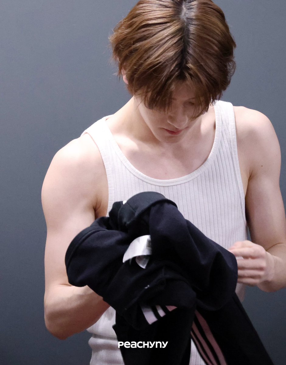 PeachyNY tweet media