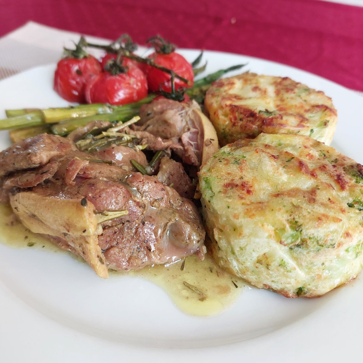 Christmas meal.
🎄🥩🥂