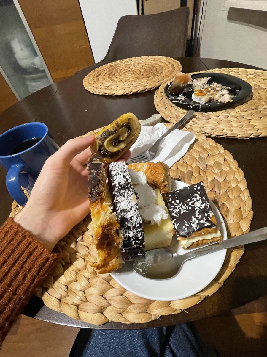 forfigssake's tweet image. yall tired of the food meanwhile im having a rerun already