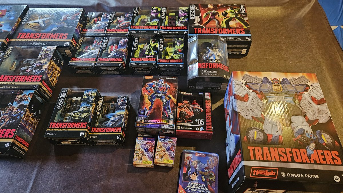 SilverBlueStreak tweet media