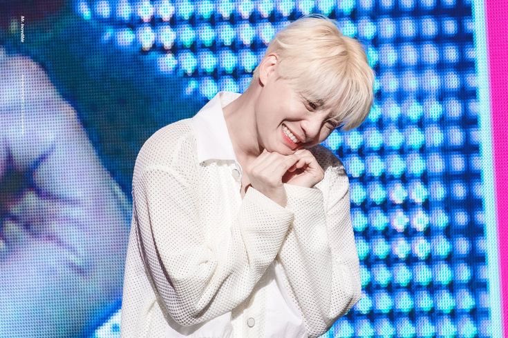 #XIA22ndAnniversary
#준수야_데뷔22주년_축하해
/
나의 삶에 나무가 되어 쉴 곳을 주고, 헤매지 않게 등불이 되어준 김준수,
늘 고마워🏝