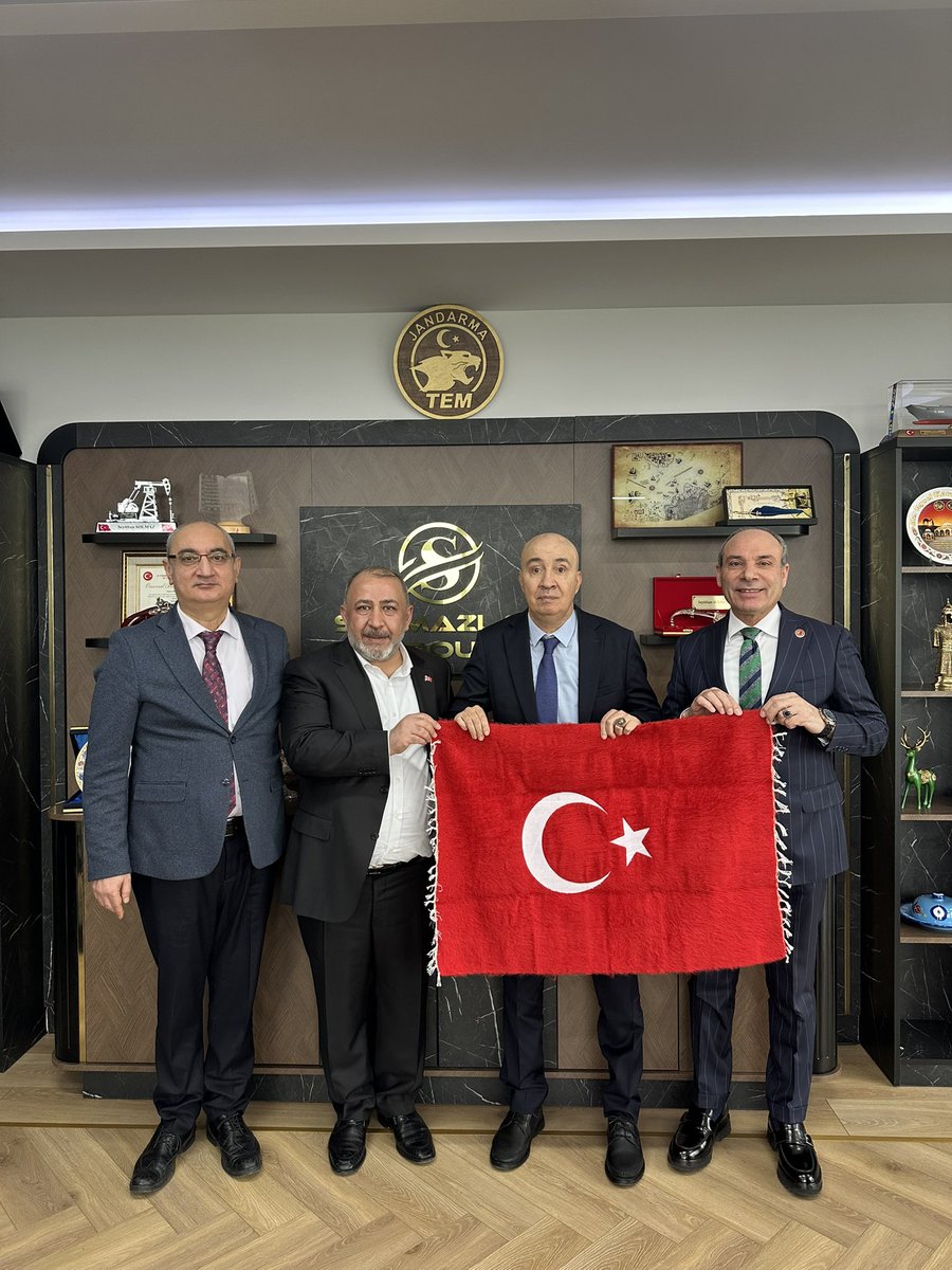 15 Temmuz Demokrasi Şehitleri Gazileri ve Terör Mağdurları Derneği Onursal Başkanı,İş İnsanı Sn. Seyithan Solmaz'a programda bulunan değerli başkanlara nazik davetleri, ayrıca şehitlerimizin emanetlerine ve gazilerimize göstermiş oldukları ilgi ve destekleri için teşekkür ederim.