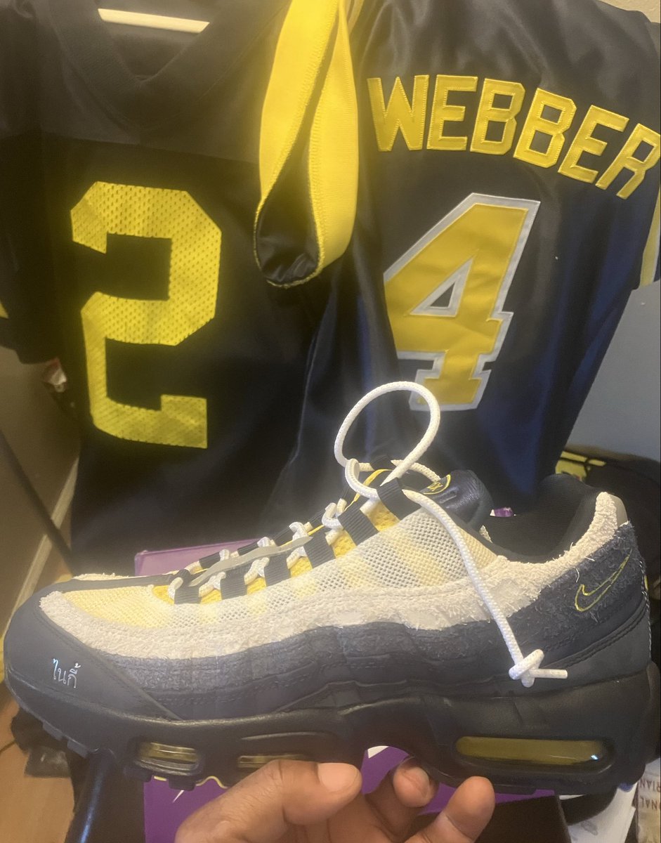 🎅🏾🎅🏾🎅🏾