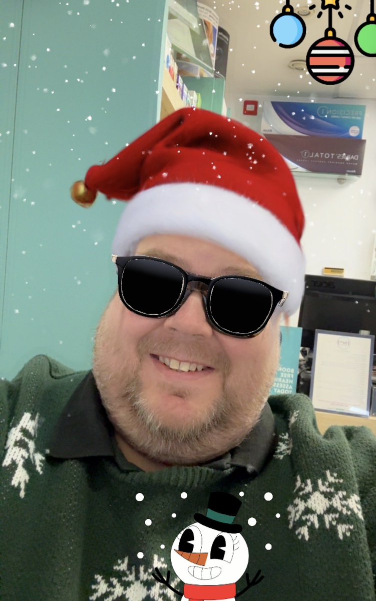OpticiansScott's tweet image. Thank you to everyone that has made my 20th year in Newbury so amazing!
Wishing you a very merry Christmas and a happy new year 🤓