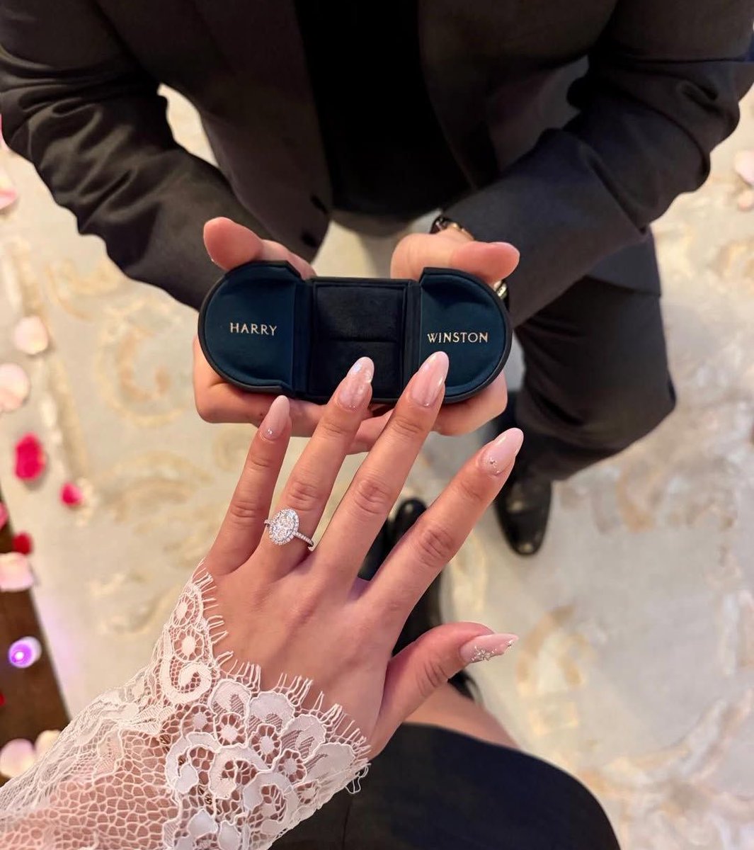 ✧ (@glowingbeauty_) on Twitter photo 