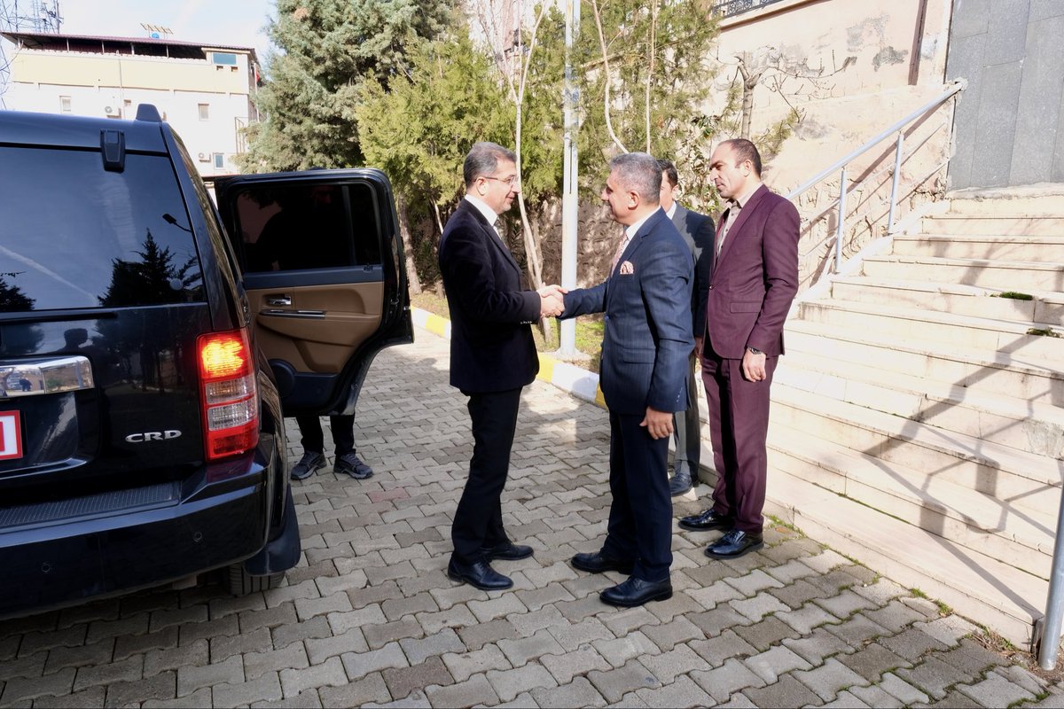 Şırnak Üniversitesi Rektörü Sayın Abdurrahim Alkış, İl Milli Eğitim Müdürümüz Sayın İdris Nas’a hayırlı olsun ziyaretinde bulundu.
Nazik ziyaretleri için teşekkür ederiz.

<a href="/tcmeb/">Millî Eğitim Bakanlığı</a> <a href="/Yusuf__Tekin/">Yusuf Tekin</a> <a href="/SirnakValiligi/">T.C. Şırnak Valiliği</a> <a href="/BirolEkici73/">Birol Ekici</a> <a href="/idrisnas33/">İdris Nas</a> <a href="/SirnakUnv/">Şırnak Üniversitesi</a>