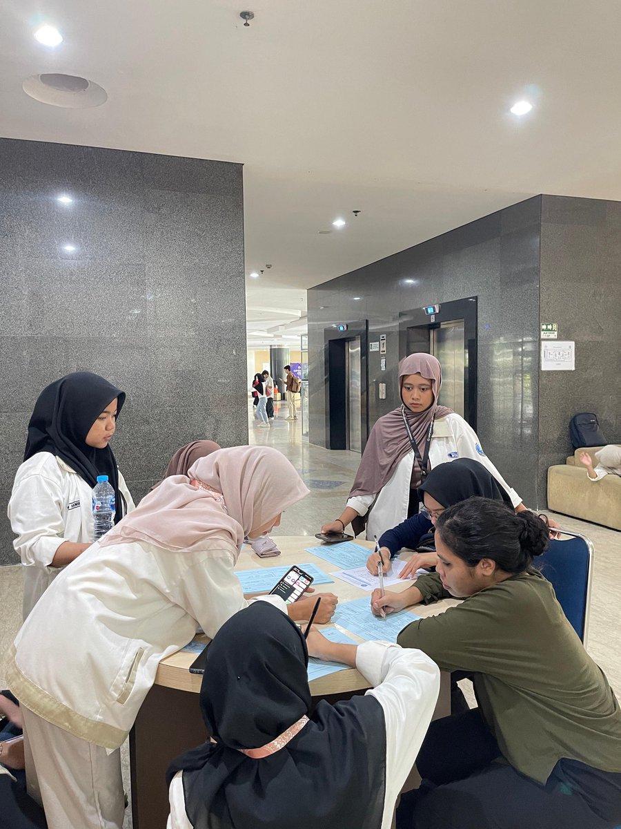 himasiuad's tweet photo. Berita Acara Donor Darah

Pada tanggal 05 Desember 2025,  (HIMASI) UAD Divisi SOSMA telah menyelesaikan program kerja Donor Darah yang bertujuan untuk membantu masyarakat yang membutuhkan. Kegiatan ini berlangsung sukses dan dihadiri banyak partisipan. #DonorDarah #HIMASI https://t.co/sDgcpIUhzR