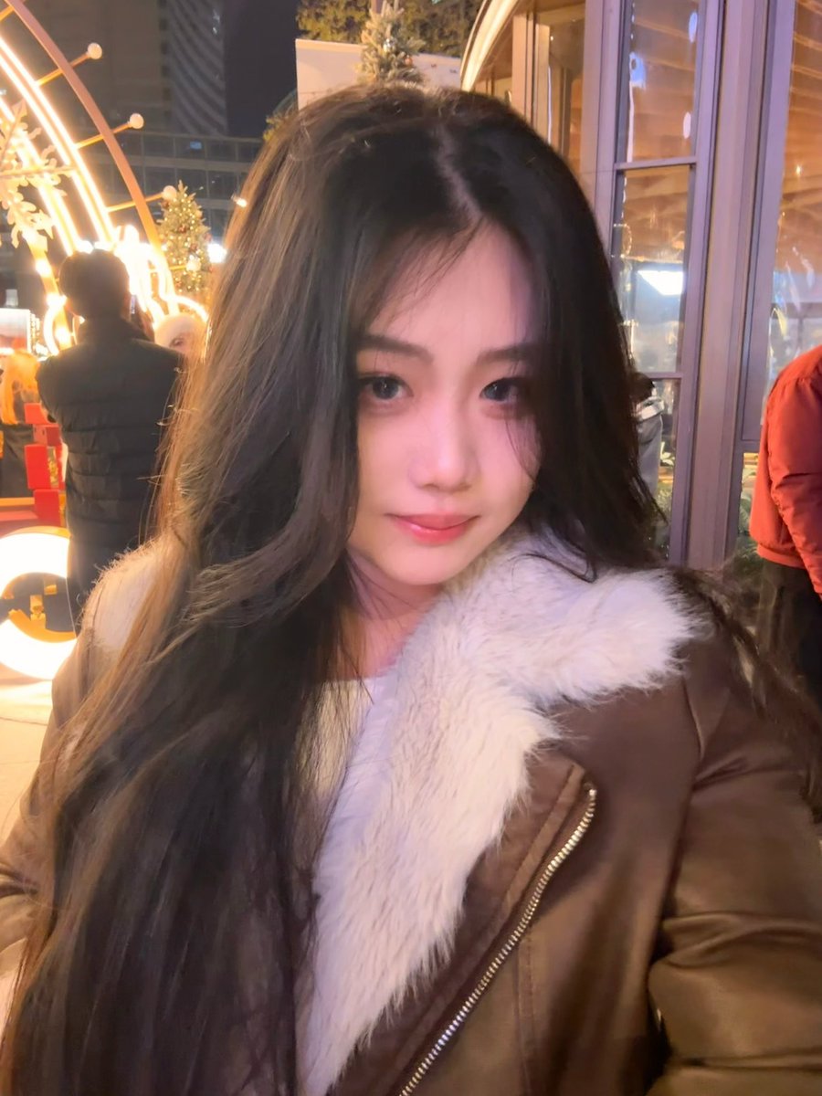 Xyyy808166's tweet photo. 圣诞快乐☺️ https://t.co/4flN6ONtcT