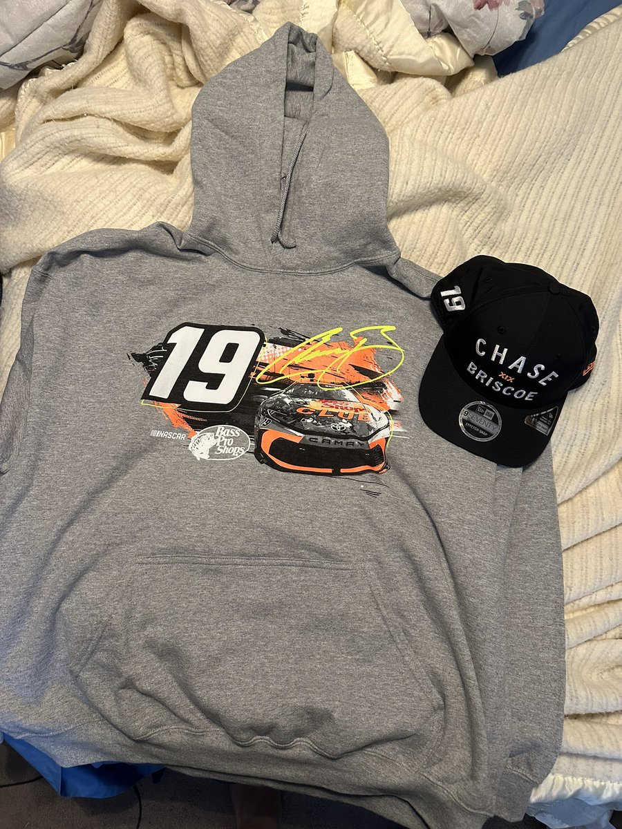 A very nice <a href="/chasebriscoe/">Chase Briscoe</a> Christmas haul this morning. Excited to wear it at the race track and cheer on the 19!