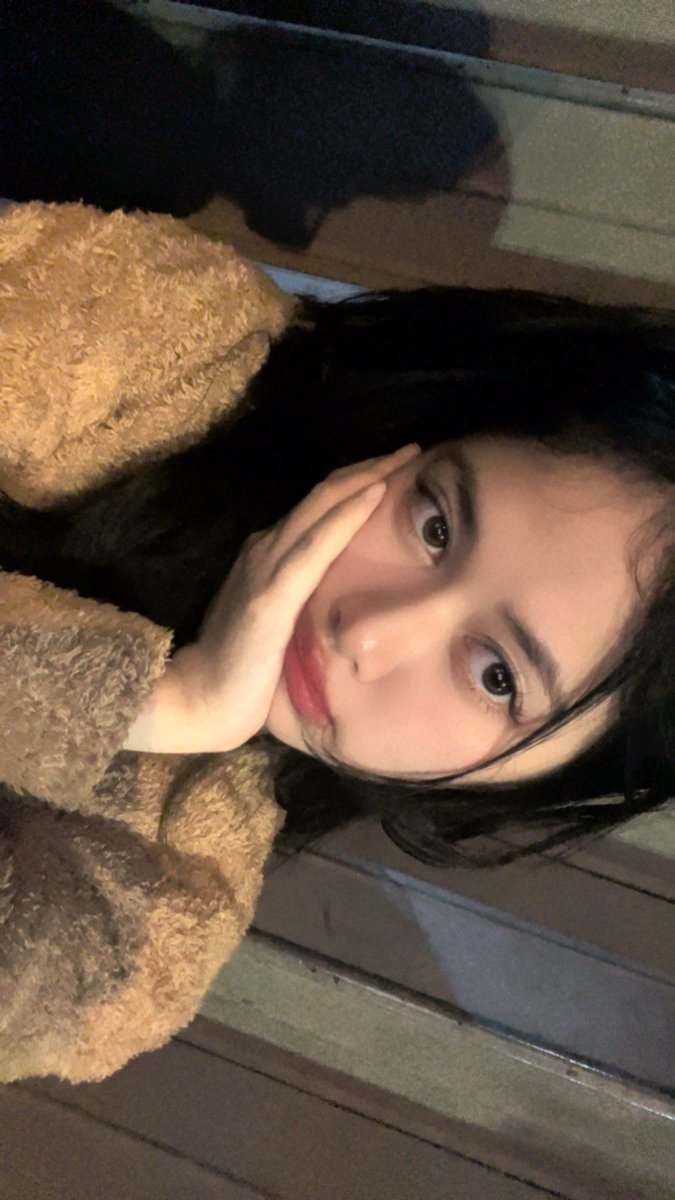 storieaz's tweet image. muka orang kerja 14 jam selama beberapa hari