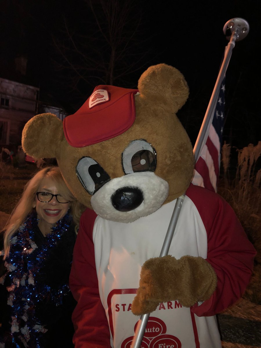 🎄✨ Wishing Everyone a Merry Christmas! 
We want to take a moment to thank each &amp; every one of you for giving us the opportunity to serve you and your families over the years. We are truly thankful, grateful &amp; blessed to work &amp; serve in such an amazing and caring community🎅🎁❤️