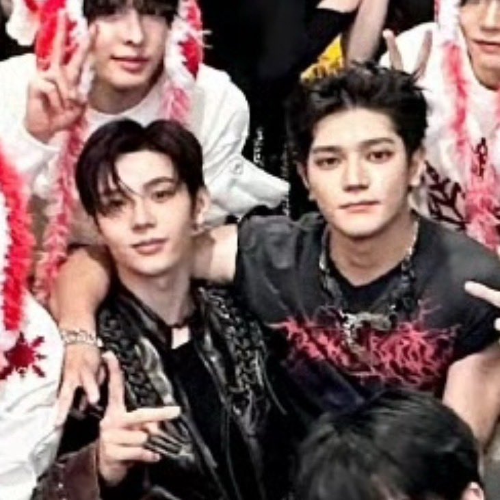 taroradi0's tweet image. 😭😭