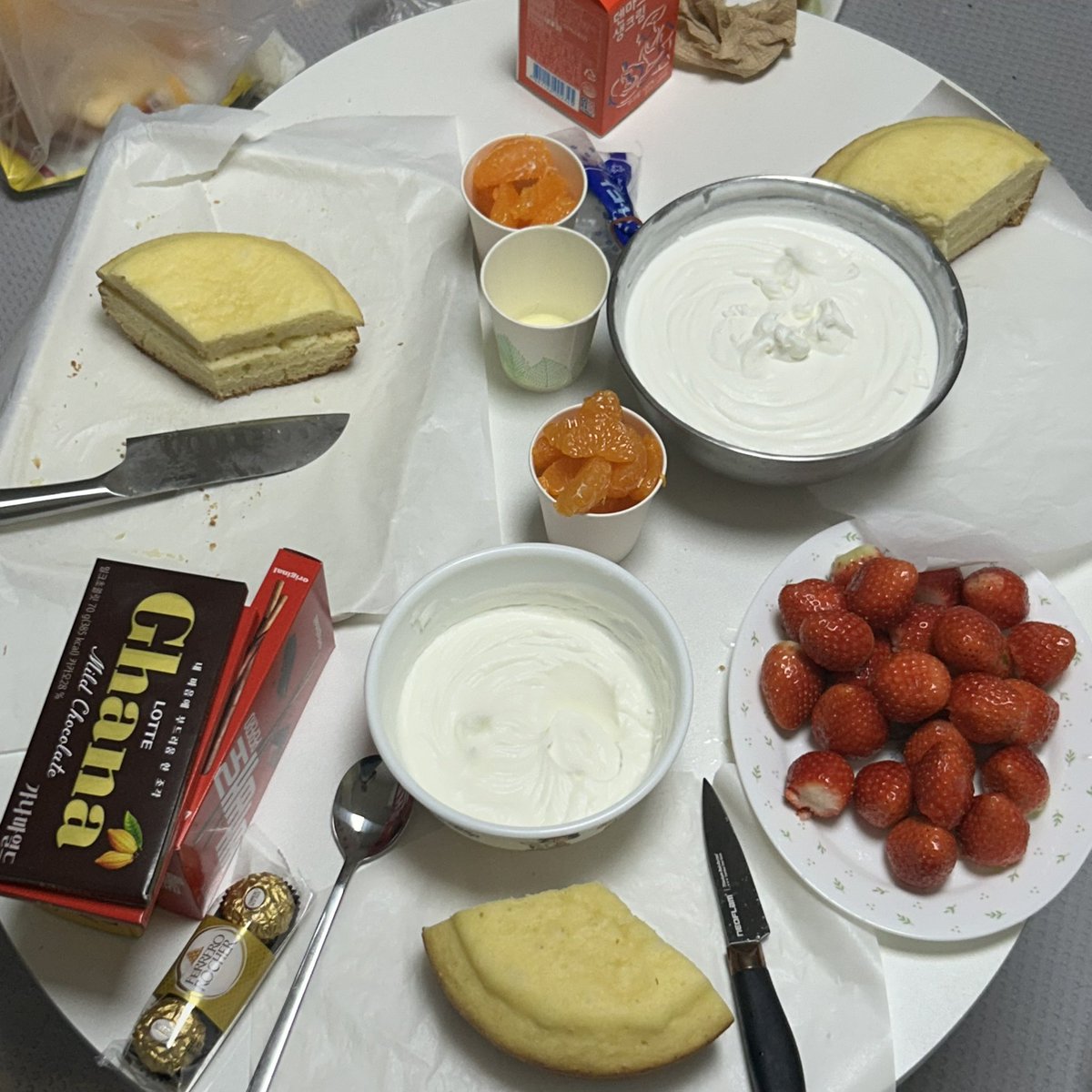 __memo_pad's tweet photo. 크리스마스 또 하자!! 🥹🥹🎄💛 https://t.co/DTyiuCo7VR