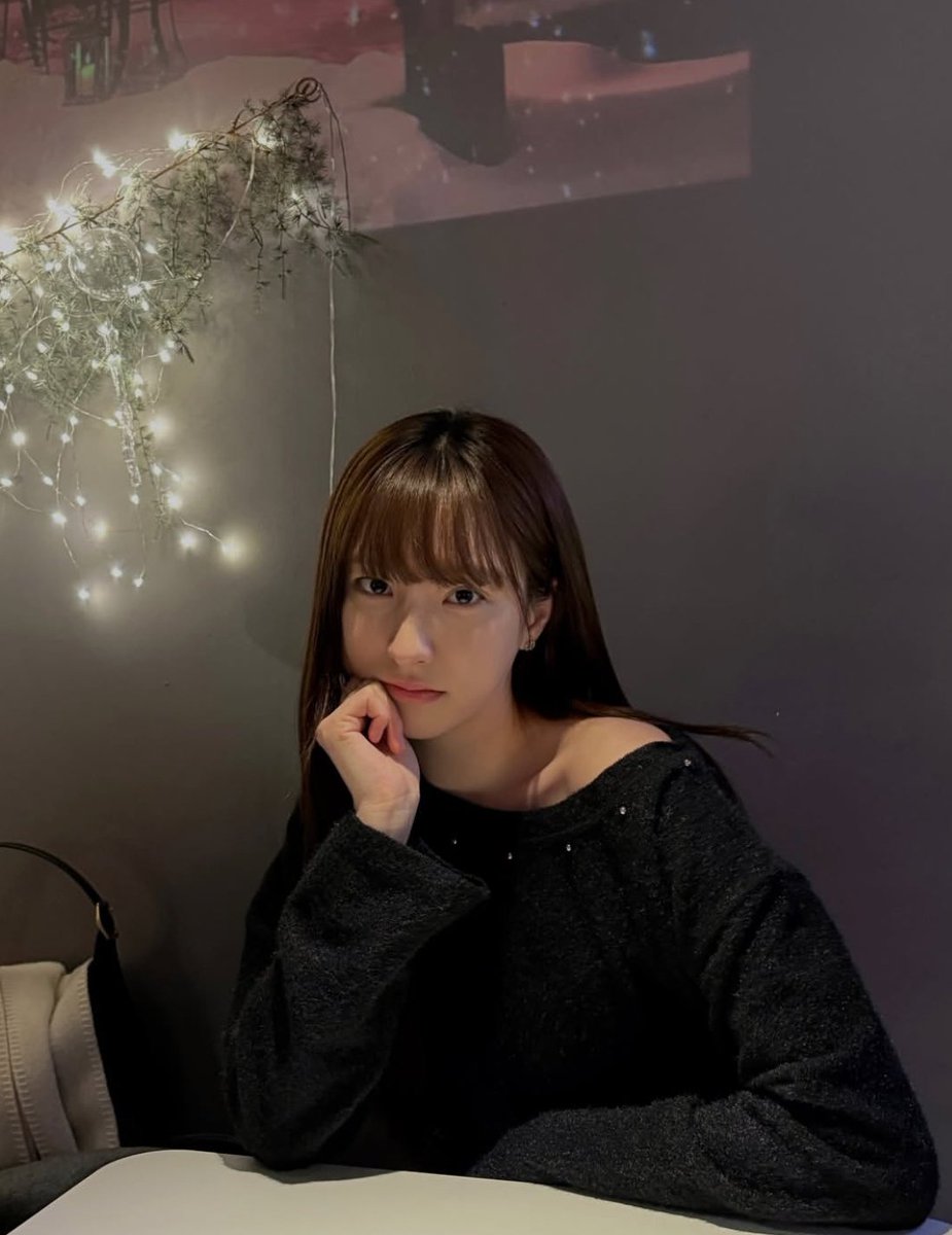Eunseoo. tweet media