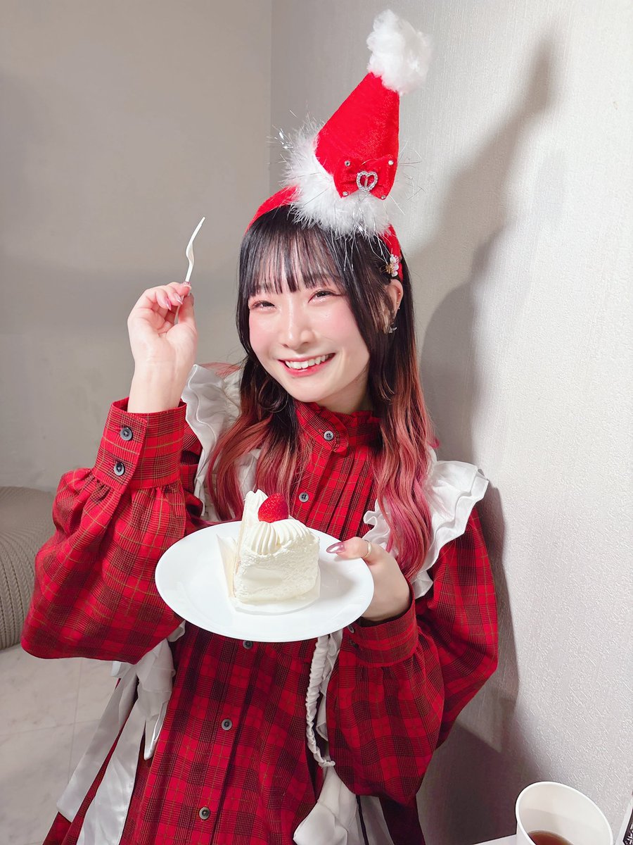 ❤️エミリさま❤️ Post by エミ on X: 🍰＜🍶❓
