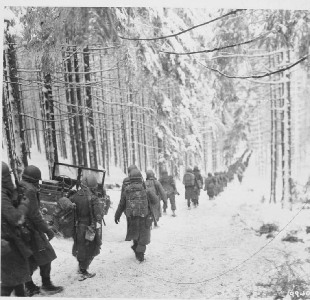 DrunkOldGrad's tweet image. Bastogne: Christmas in 1944, so we could enjoy it today. 🇺🇸