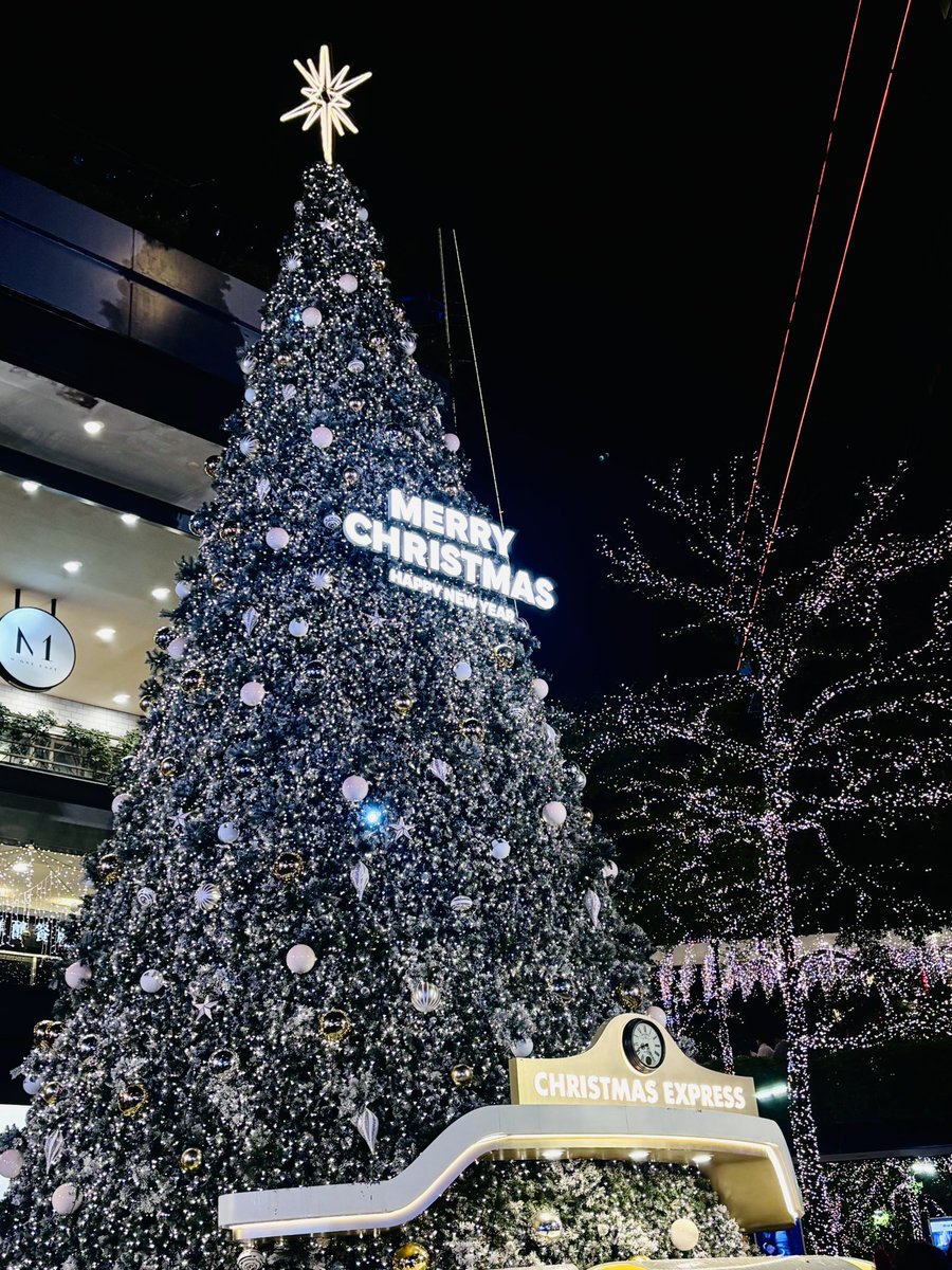 Vince_Ch_'s tweet image. 聖誕快樂😆