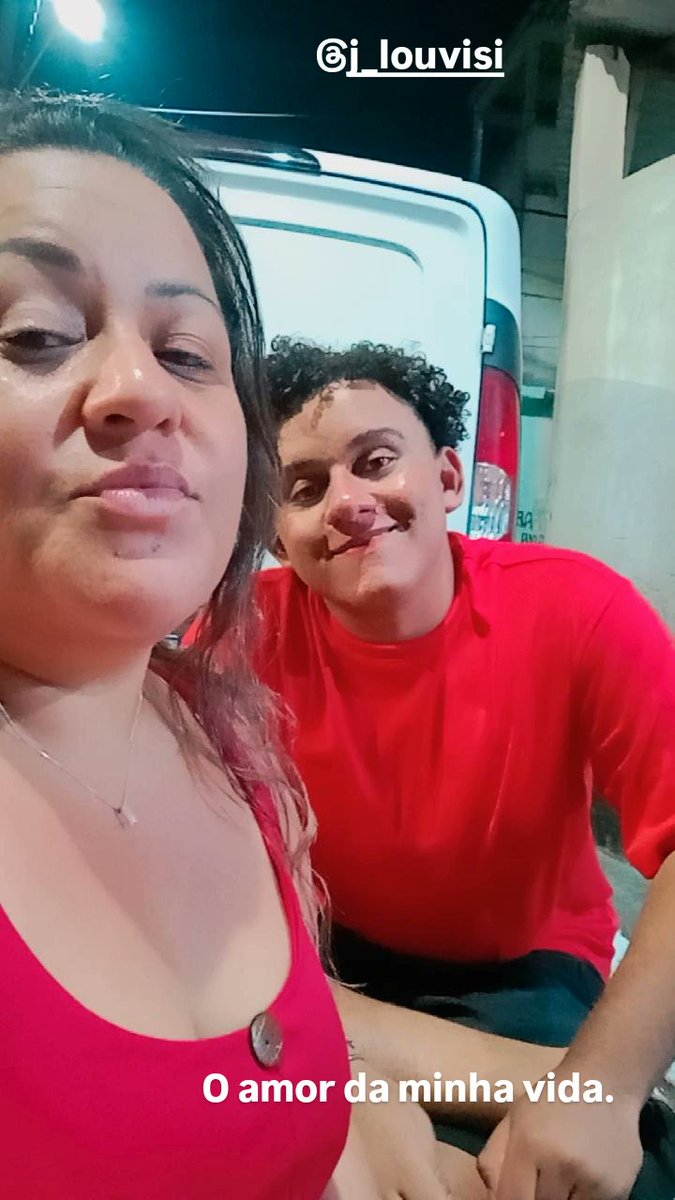 Sabe Deus eu só tenho a agradecer ao Senhor pela vida do meu menino, que está se tornando um homem incrível, com personalidade, caráter, um filho exemplar.  Que orgulho eu tenho de vc.   Te amo João