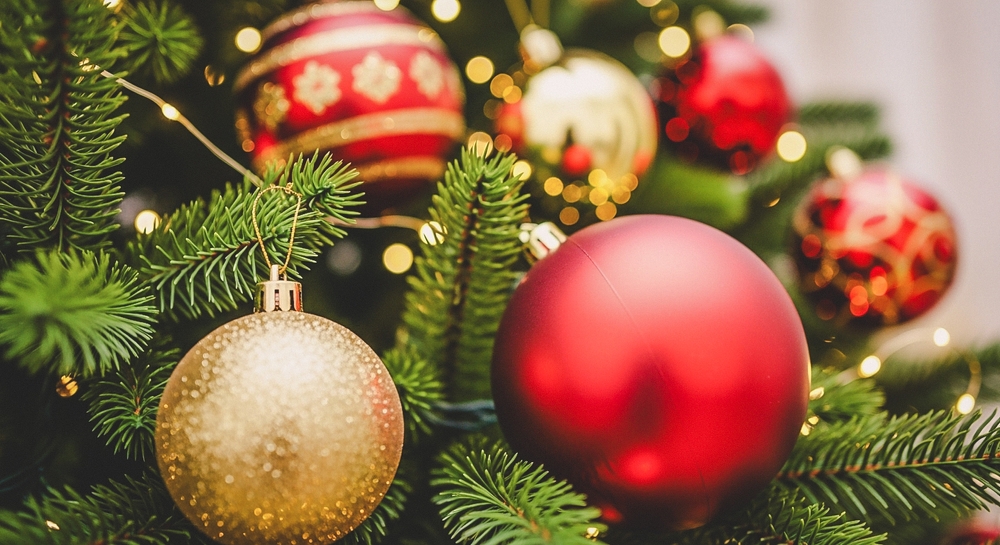 FirstBank1893's tweet photo. Merry Christmas from our family to yours! Wishing you a joyful holiday season full of warmth, cheer, and unforgettable memories. https://t.co/XjdCmem3wi