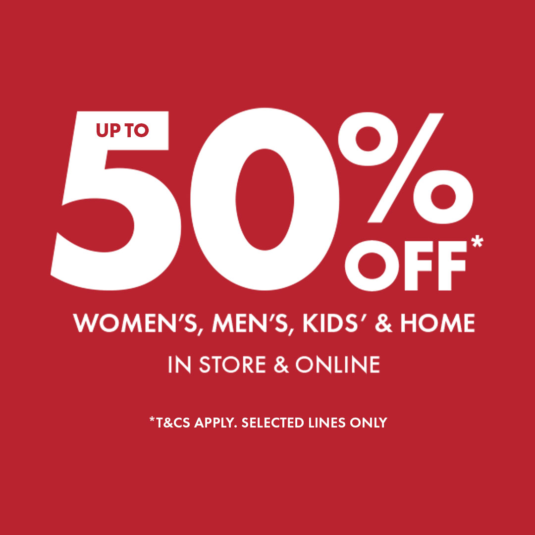 Matalan's tweet image. 🎉 THE WAIT IS OVER 🎉 Our HUGE Boxing Day Sale is live both in store and online! Go on, treat yourself 😉

Check your local store's opening hours &amp;gt; spklr.io/6018B2NT8