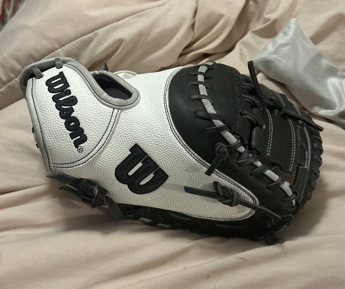 a very merry christmas!
don’t forget the reason for the season though! ❤️💚
“And she will have a son, and you are to name him Jesus, for he will save his people from their sins.”
Matthew 1:21