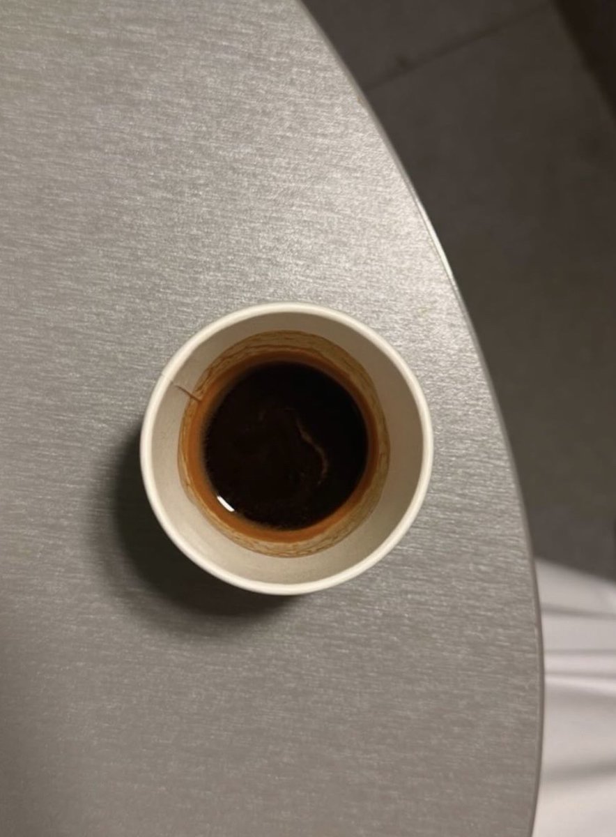 لا أكلّف نفسي عناء المعاملة بالمثل.. أنا ألغي المعاملة نهائياً

#مساء_الخير 🍂