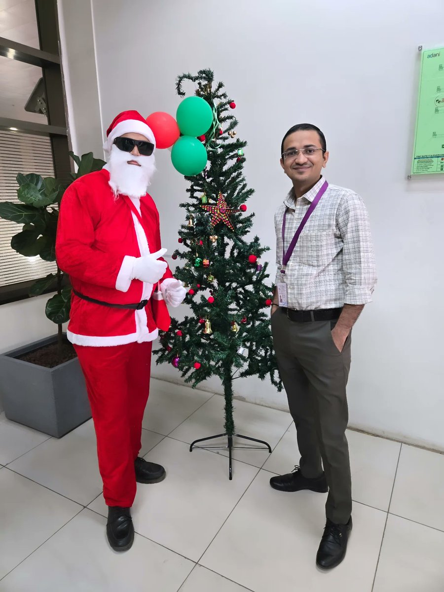 Haresh_abroad's tweet photo. "Ahmedabad Airport was beautifully illuminated and decorated on the occasion of Christmas. The festive atmosphere, along with a special Christmas cake arrangement, made it a truly amazing and memorable day at work."
#HareshChaudhary #Christmas #Adani #AhmedabadAirport https://t.co/xYipy7L6Ho