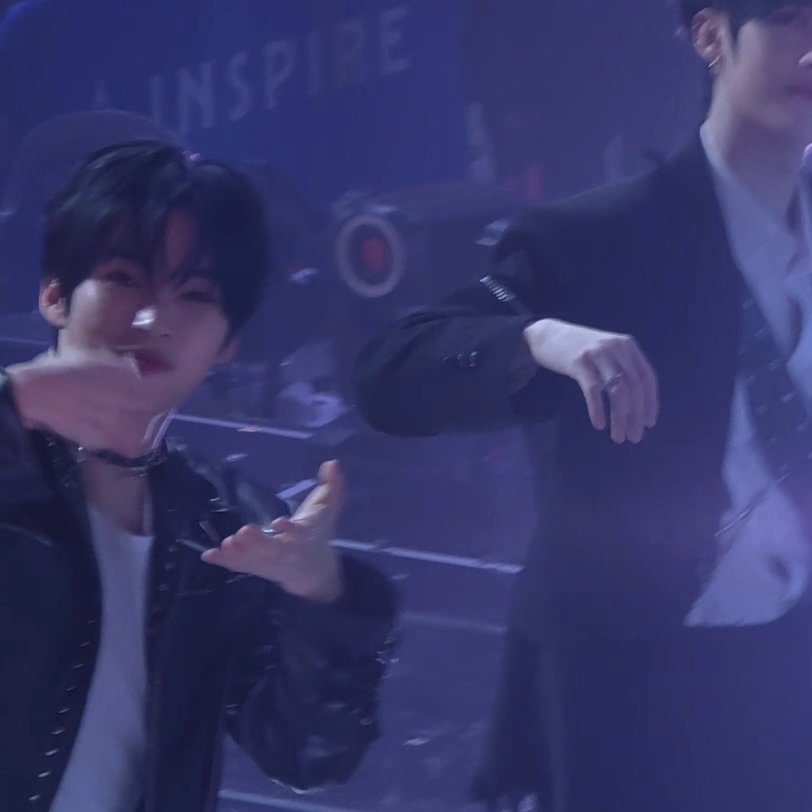 쪼리님과 해피크리스마스 🎄💝🎁🔔🎅 
최고의선물=ㅅㅎㅂ♡♡♡