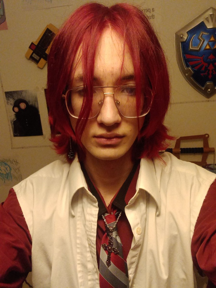 Voilă la nouvelle colo j'aime bcp cette couleur comme vous pouvez le voir mdrrrr
Jsuis très content de cette nouvelle couleur haha jsp ce que vous en pensez