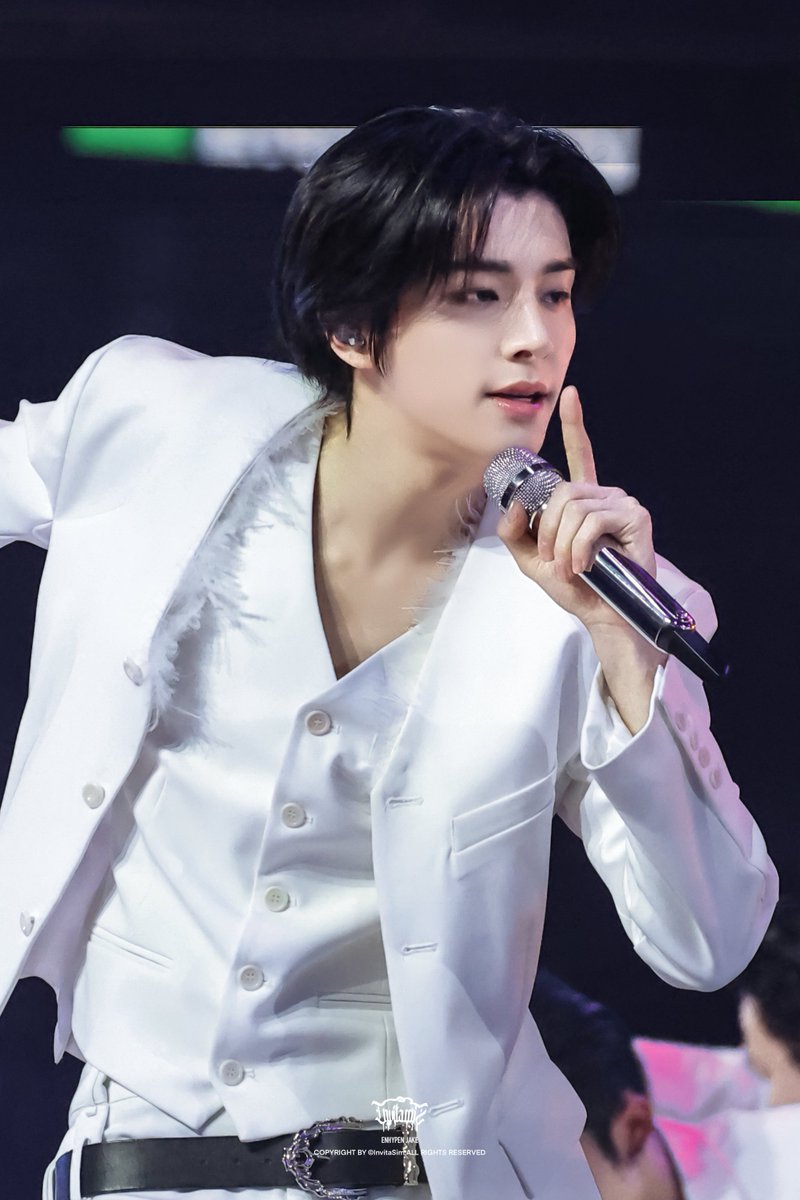 InvitaSim_Jake's tweet image. 251225 SBS
#JAKE #제이크 #심재윤
#ENHYPEN_JAKE
#엔하이픈 #ENHYPEN