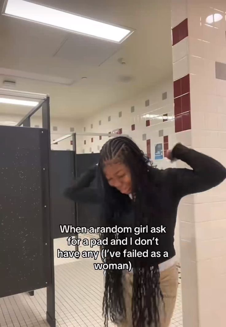 whotfisjovana's tweet image. 