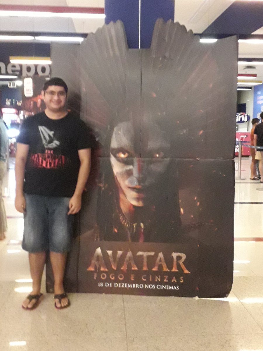 AlissonJonantha's tweet image. Está Estreando Nos Cinemas Avatar Fogo e Cinzas #Avatar #AvatarFireAndAsh @Disney @DisneyStudios @DisneyStudiosBR @disneybroficial @officialavatar @RioMarKennedy @cinepolisbrasil