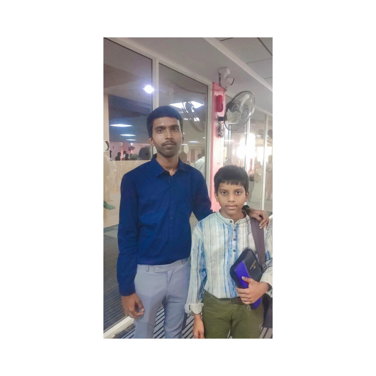 rahulbegari1's tweet photo. Merry Christmas! 🎊 https://t.co/ryhVgO1UOk