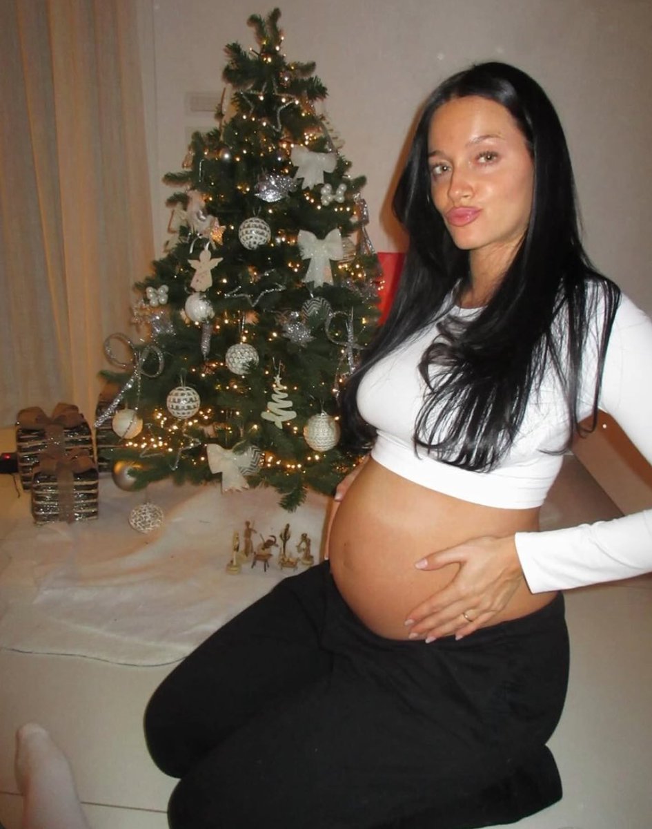 No me voy a cansar de decir que oriana está radiante😍