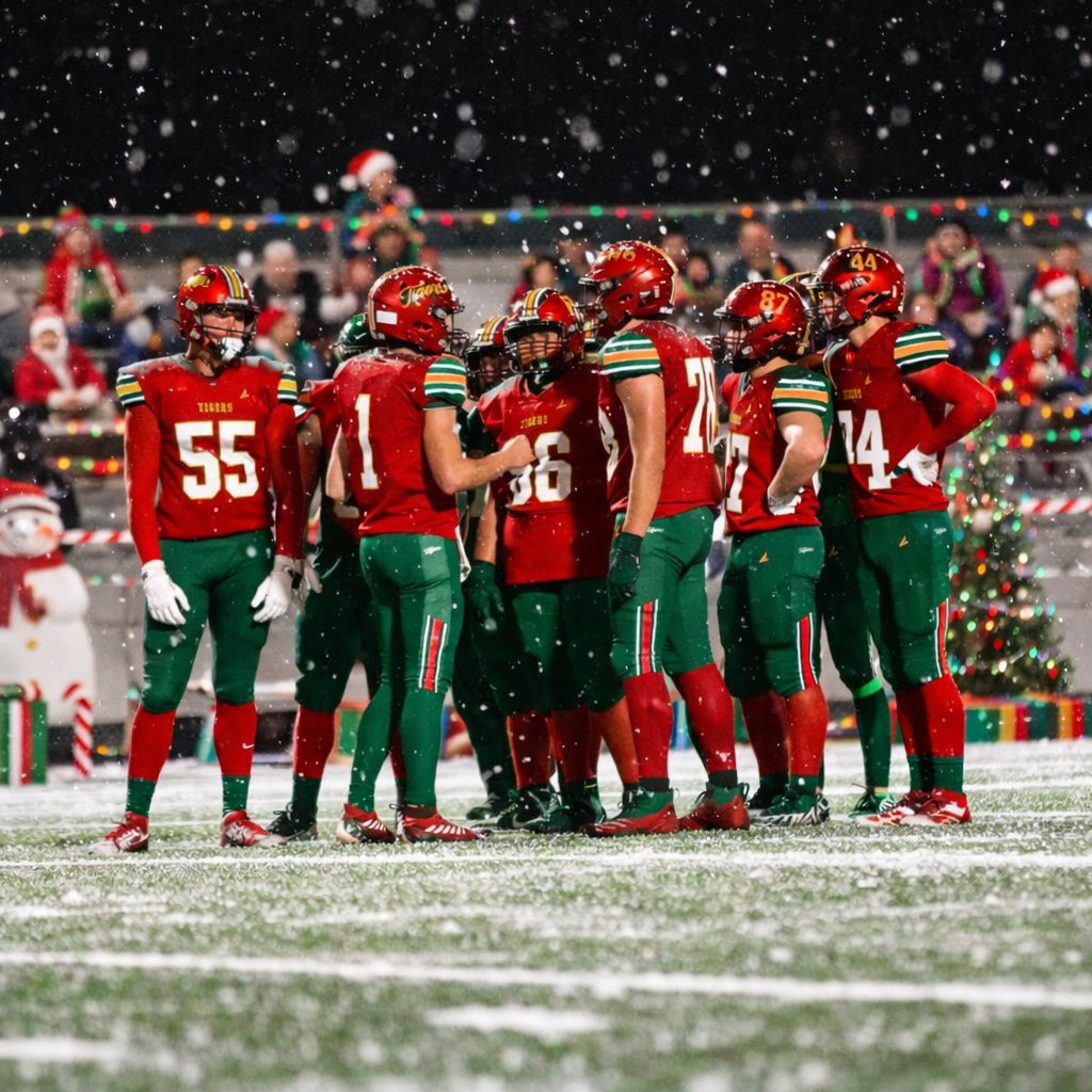 MERRY CHRISTMAS FROM OUR TIGERS TO YOURS!