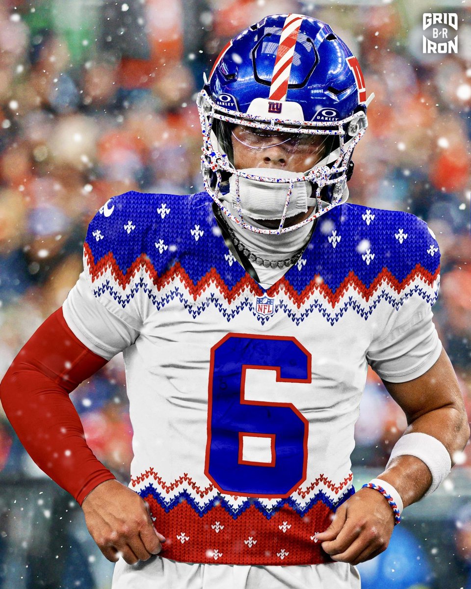 BleacherReport's tweet photo. Imagine if the NFL had Christmas themed jerseys 😱🔥 https://t.co/ptGjCOuZUX