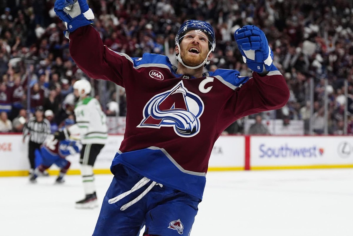 Good morning and Merry Christmas <a href="/Avalanche/">Colorado Avalanche</a> fans!

As we head into the holiday break, here are some notable numbers from this year’s Avs:

- Most points in NHL history at the Christmas break (61)
- Unbeaten in regulation at home (15-0-2)
- 13-game home winning streak
- 6-game