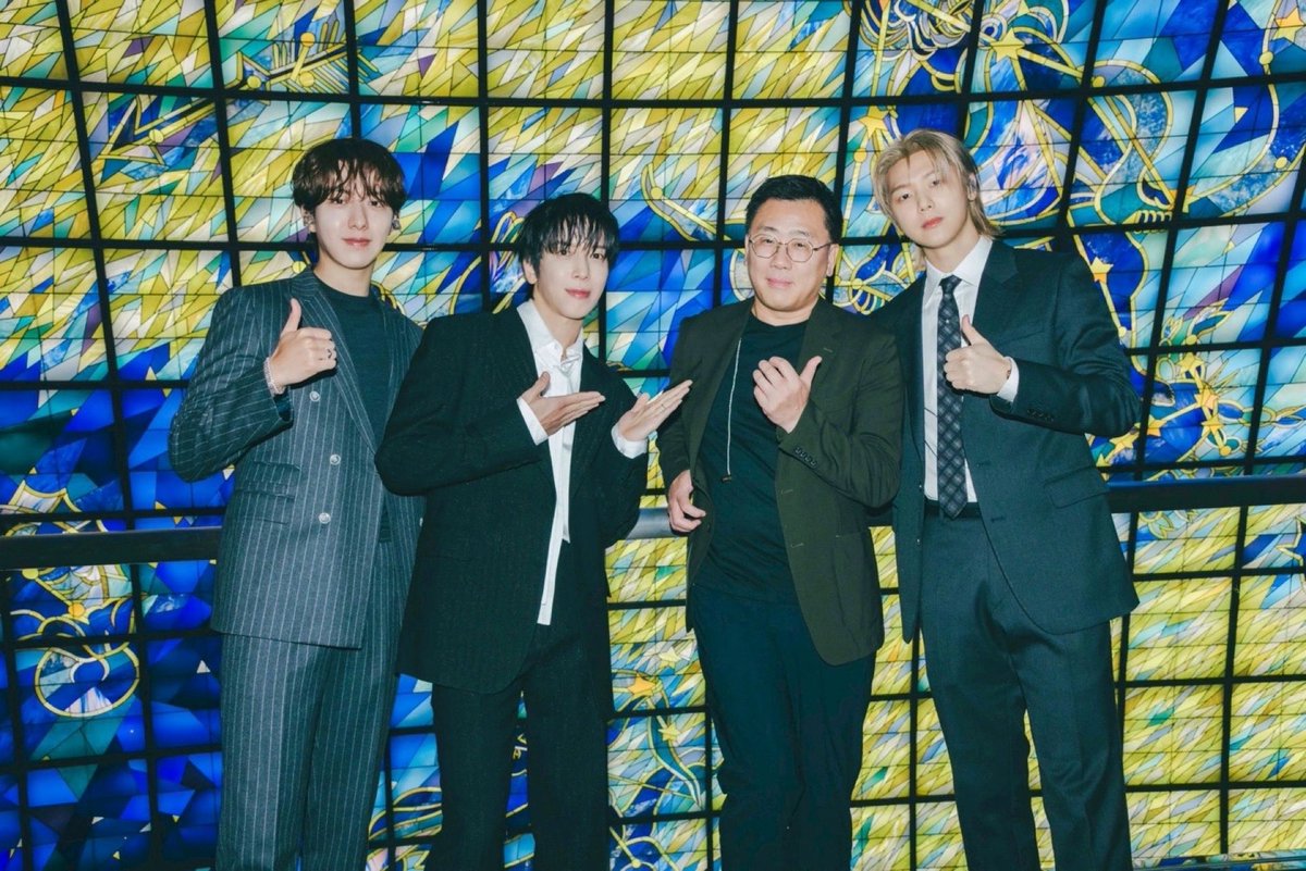 今夜は「2025 CNBLUE Special Fanmeeting in JAPAN – Happy Xmas Memories -」でMCでした☺️1年半ぶりのファンミでしたが、3人とも“絶好調”でした‼️そして年明けすぐにニューアルバム「3LOGY」がリリースになります👏ヨンファさん曰く“鳥肌”モノらしいです。早く聴きたい🥰鳥肌チャレンジ、頑張ります💪