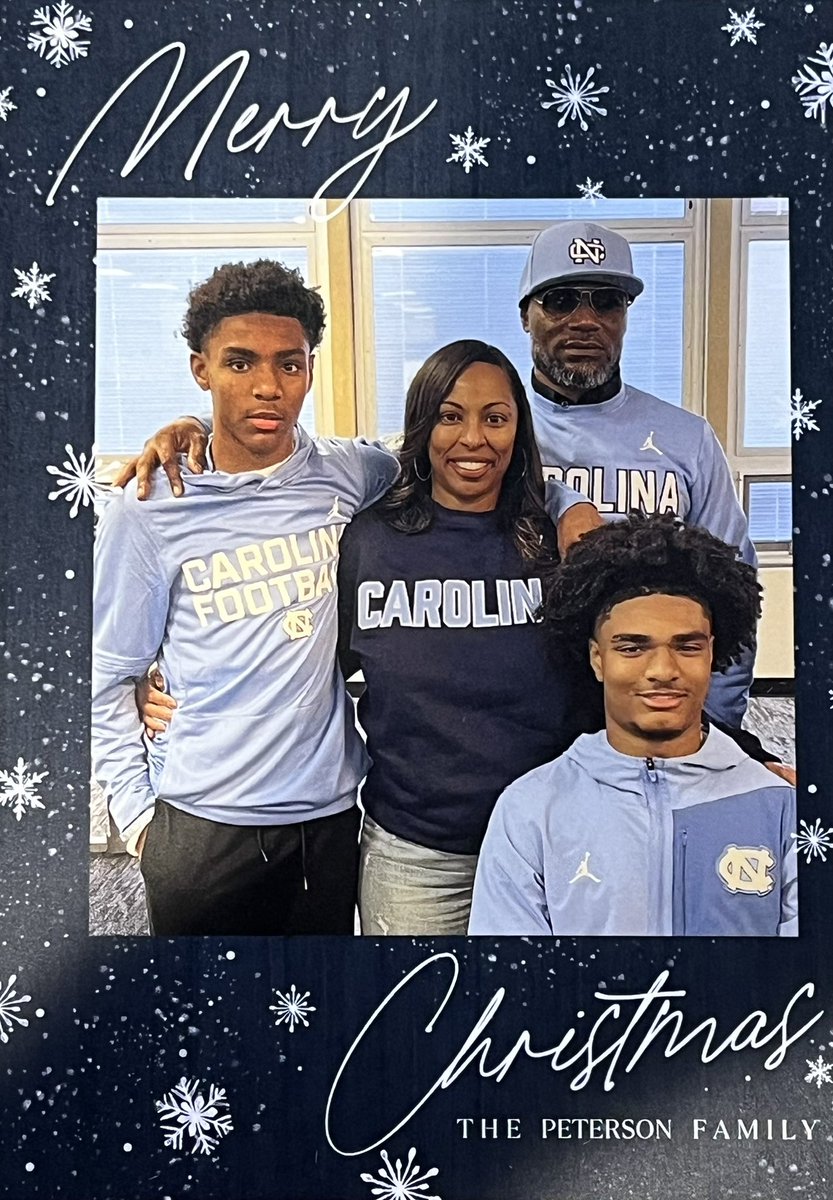 Julian_athlete's tweet photo. From my family to yours…Merry Christmas!🎄 https://t.co/VDGqI87wdo