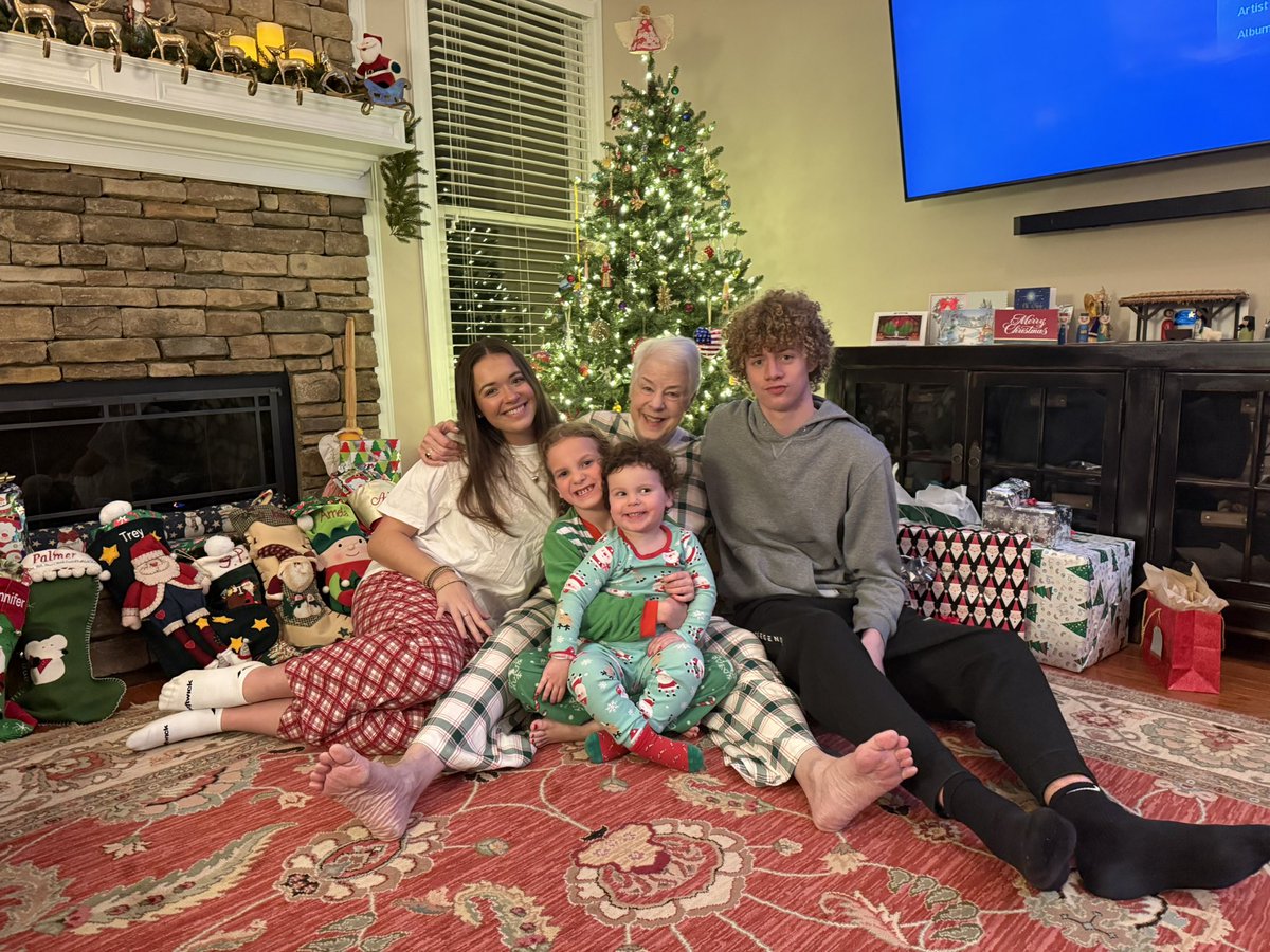 Coach Greg Phillips tweet media