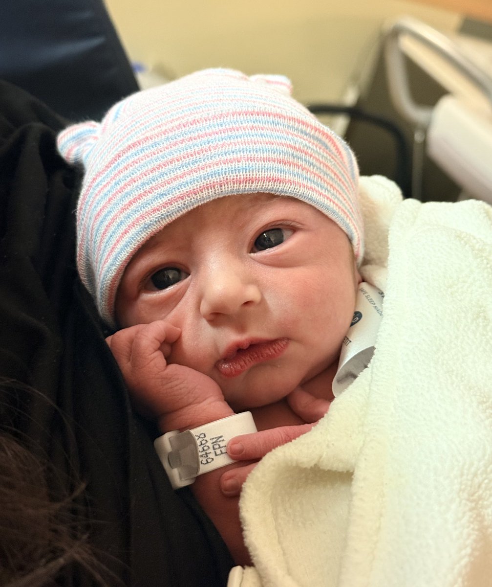 JaimeeUSA's tweet image. In true interfaith form, Jordan Lee was born on the last night of Hanukkah 🕎 and came home from the hospital on Christmas Eve 🎄

Welcome to the world little one. You are the greatest gift your momma and I have ever received. We love you immensely 💙🍼

@BasedBabeUSA showed a…