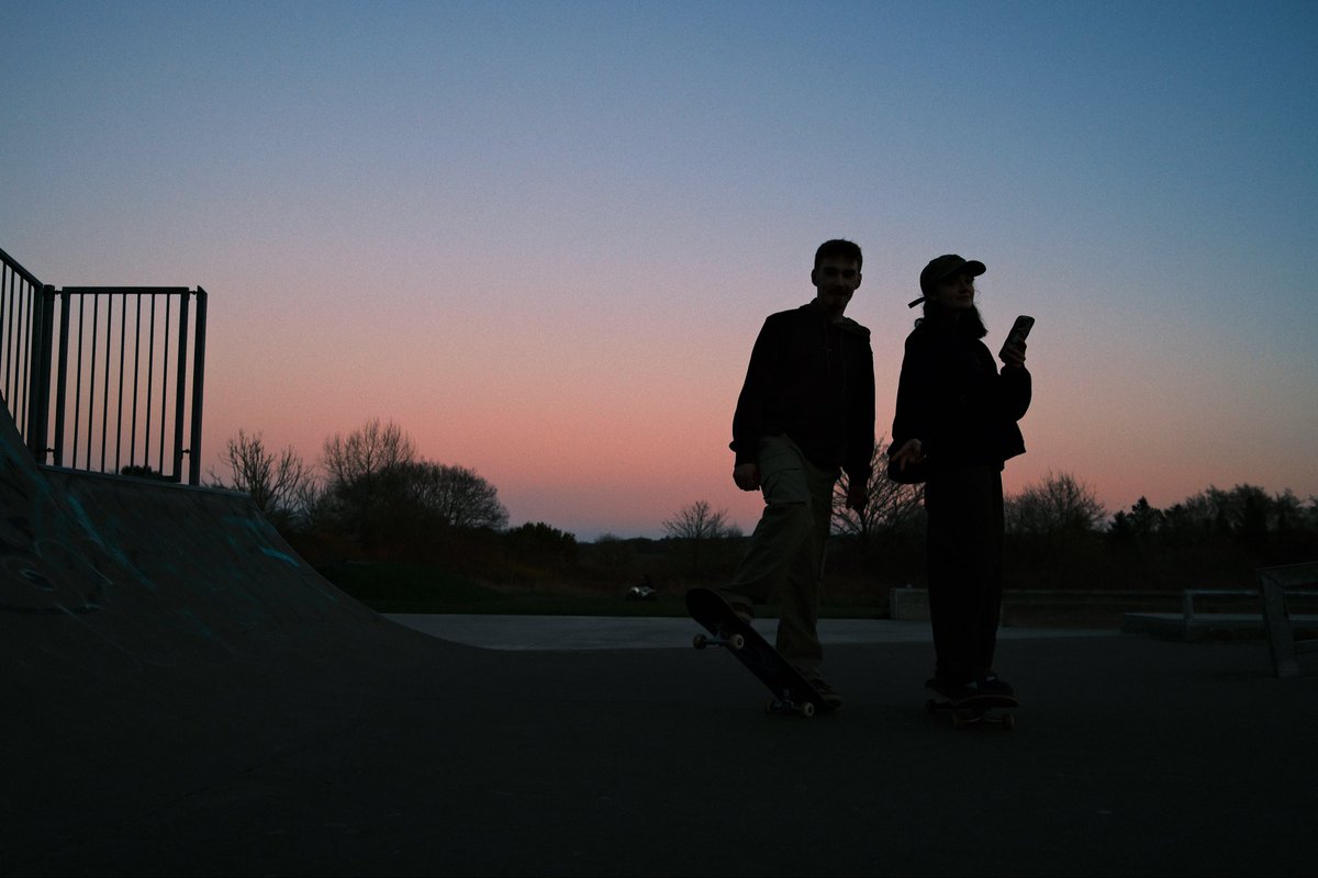 aimsey two tweet media