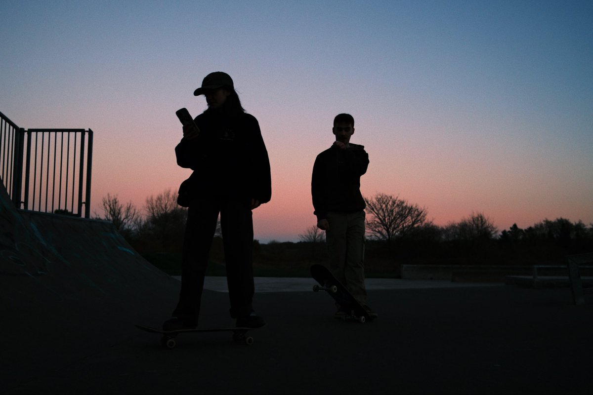 aimsey two tweet media