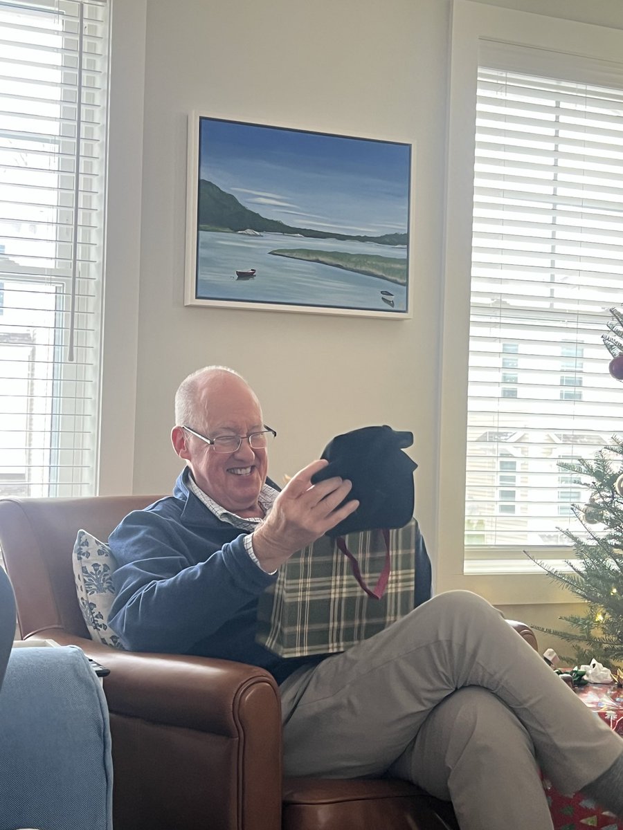 anne hart tweet media