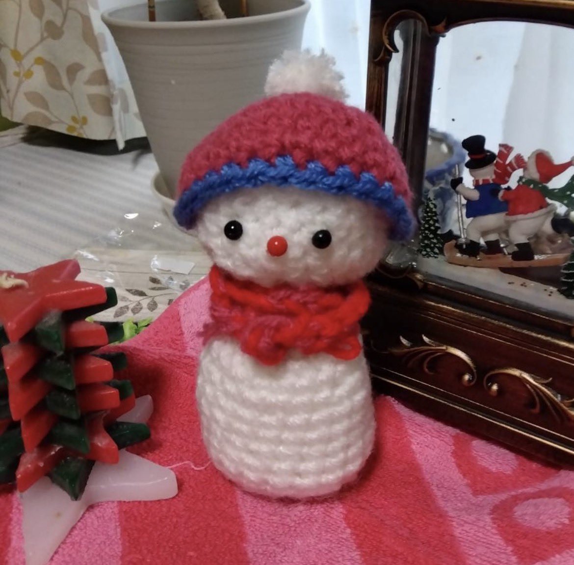 おはようございます😃
いつもありがとうございます😊

クリスマスも終わりましたね🎄
12月25日は母の誕生日でした💐
高齢の母は最近編み物教室に通って雪だるまを作ってきました⛄️
いつもゆっくり出来ないね！と言われてばかり。
来年は、少し時間を作って一緒に過ごせたらと思います🌿