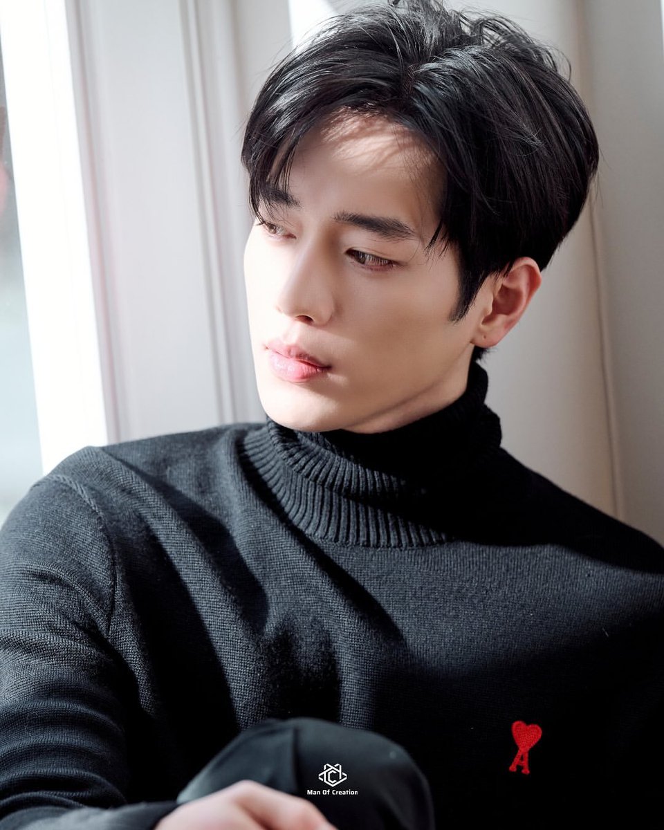 昨日FCからガンジュンのXmasメッセージきて嬉しすぎて10回ぐらいリピ