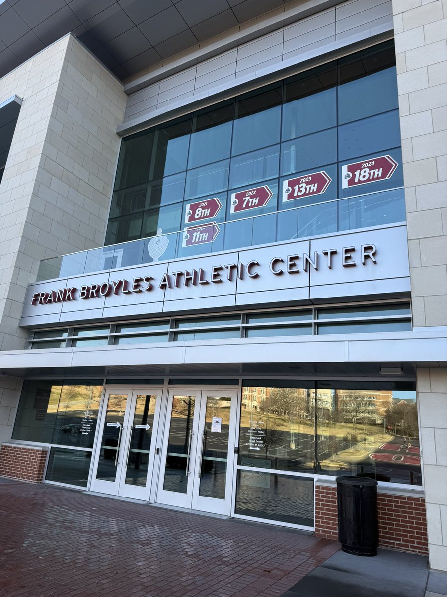 mrBobbyBones's tweet image. Tried to get in. No one was home