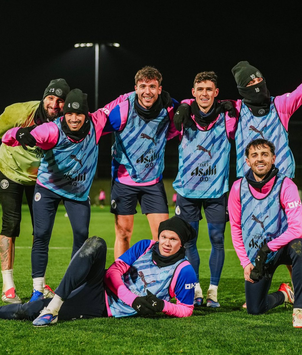 SxrgioSZN's tweet image. Who was on the other team?? 😭😭